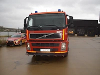 Volvo fm 4x2 tankwagen, bouwjaar: 06/06/2004, ch.nr. yv2j4cja12a552658 met boorddocumenten en sleutel - afbeelding 16 van  46