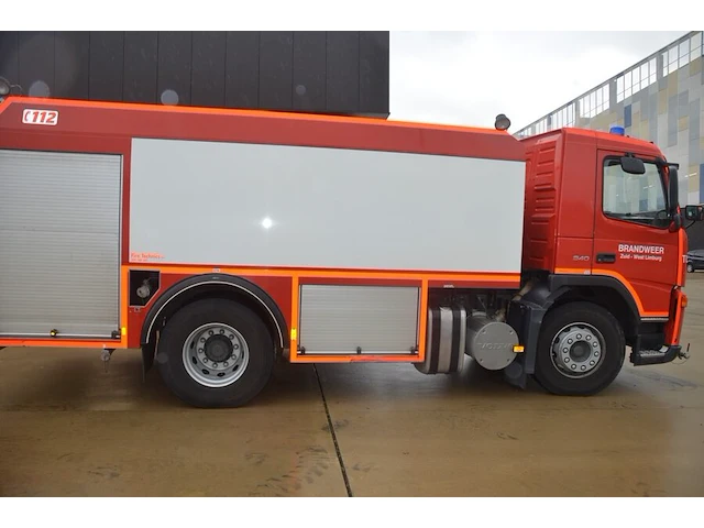 Volvo fm 4x2 tankwagen, bouwjaar: 06/06/2004, ch.nr. yv2j4cja12a552658 met boorddocumenten en sleutel - afbeelding 39 van  46