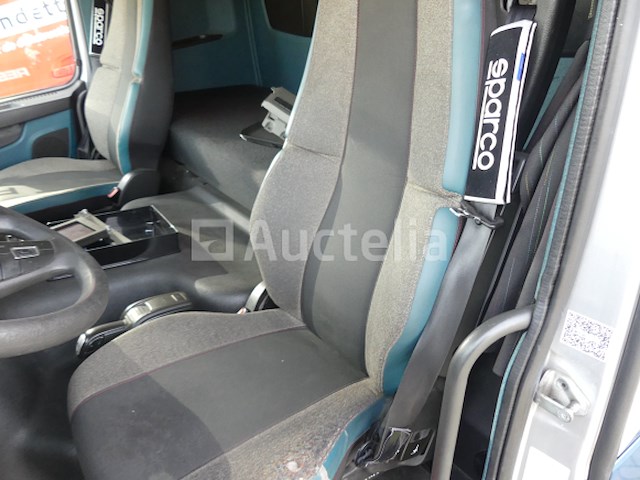 Volvo fm curb truck (2016-561.954 km-vin:yv2x922c5ga795659) - afbeelding 9 van  37