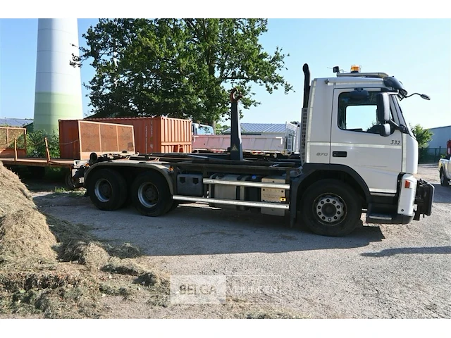 Volvo fm vrachtwagen met containersysteem - afbeelding 11 van  24