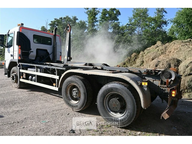 Volvo fm vrachtwagen met containersysteem - afbeelding 20 van  24