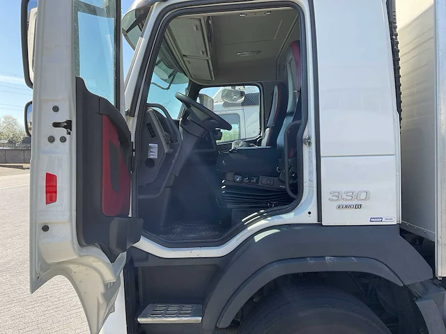 Volvo fm330 vrachtwagen - afbeelding 4 van  35