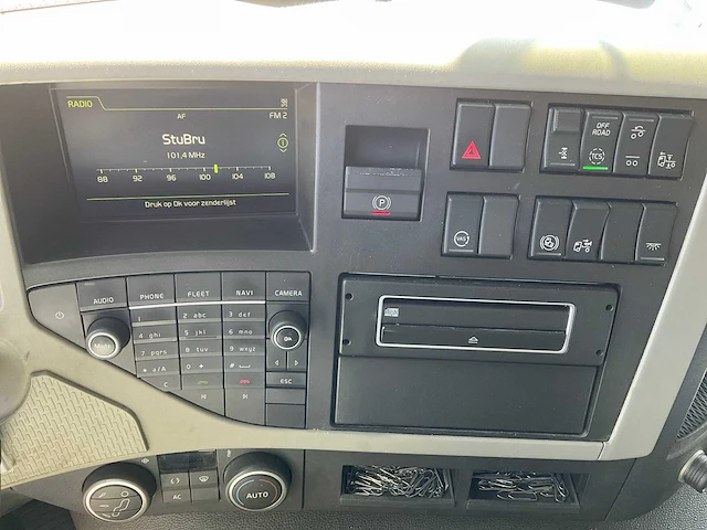 Volvo fm330 vrachtwagen - afbeelding 8 van  35