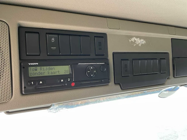 Volvo fm330 vrachtwagen - afbeelding 13 van  35