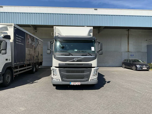Volvo fm330 vrachtwagen - afbeelding 12 van  35