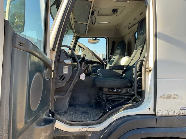 Volvo fmx-1tgz132 container vrachtwagen - afbeelding 13 van  25