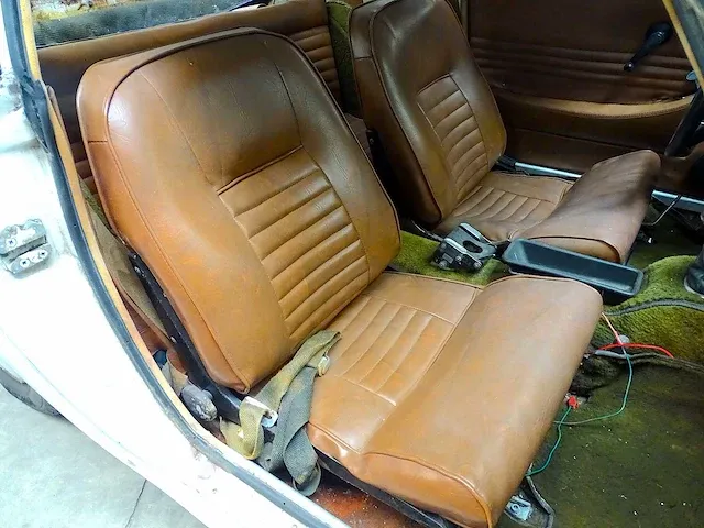 Volvo p1800 (restauratie-basis) - afbeelding 11 van  41