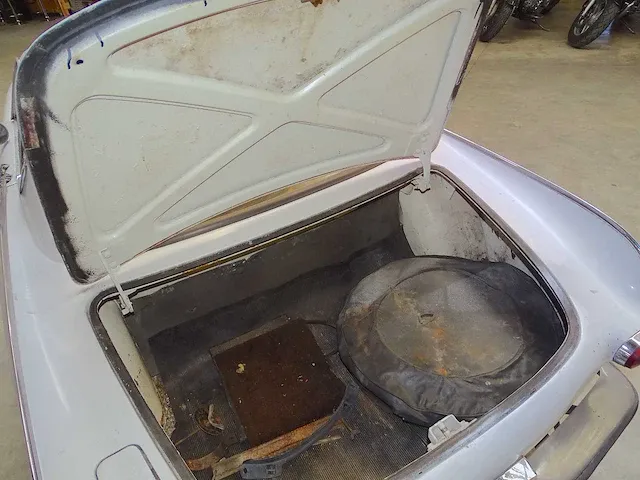 Volvo p1800 (restauratie-basis) - afbeelding 18 van  41