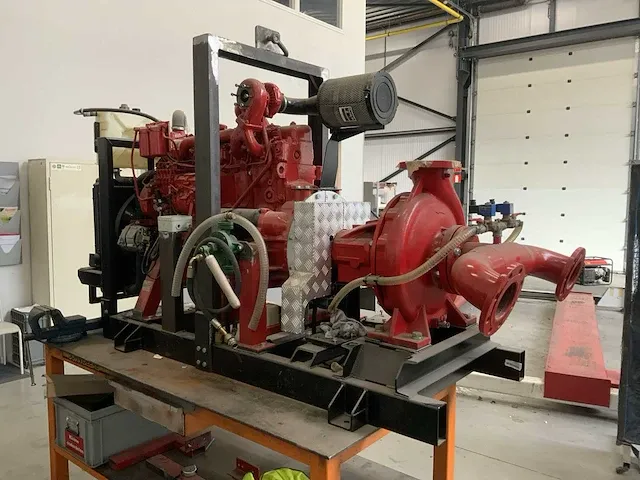 Volvo penta d 60 b brandweerpomp - afbeelding 3 van  10