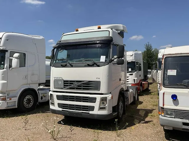Volvo trekker - afbeelding 1 van  12
