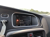 Volvo v40 2 0 d2 black edition gear adblue eu6d t 120 at, 2019 - afbeelding 9 van  25