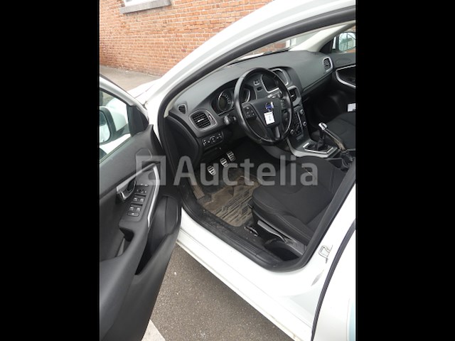 Volvo v40 gemengd auto (2015-87.651 km-vin:yv1mv8481f2213201) - afbeelding 15 van  27