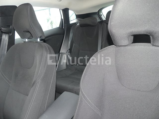 Volvo v40 gemengd auto (2015-87.651 km-vin:yv1mv8481f2213201) - afbeelding 21 van  27