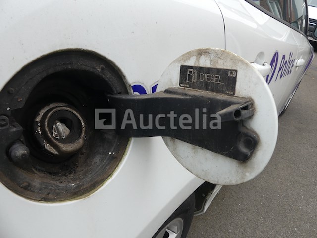 Volvo v40 gemengd auto (2015-87.651 km-vin:yv1mv8481f2213201) - afbeelding 24 van  27