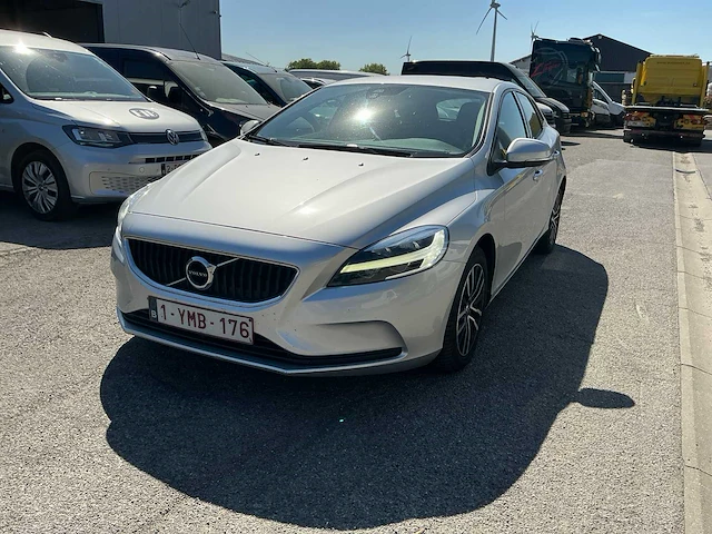 Volvo v40 personenauto - afbeelding 1 van  15