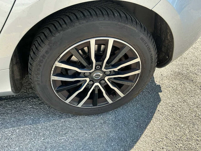 Volvo v40 personenauto - afbeelding 11 van  15