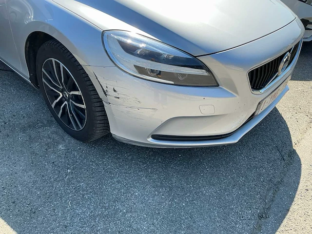 Volvo v40 personenauto - afbeelding 13 van  15