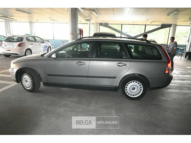 Volvo v50 stationwagen - afbeelding 2 van  22