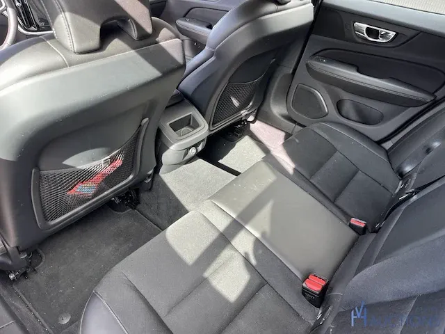 Volvo v60 - 2018 - afbeelding 12 van  13