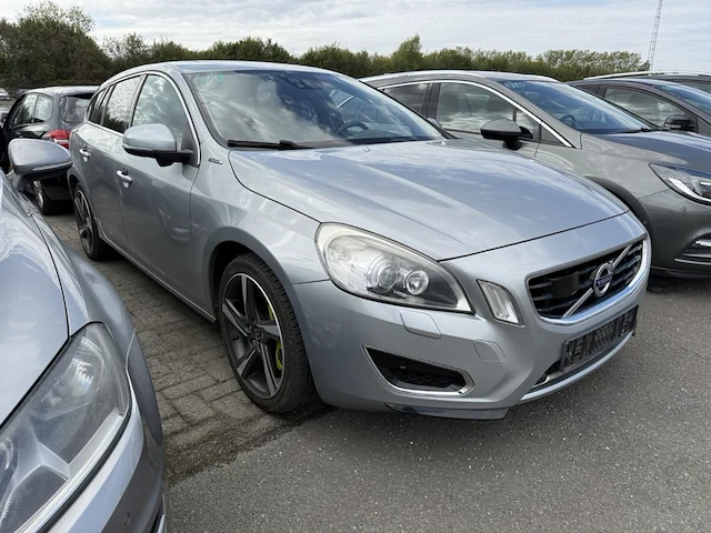 Volvo v60 2.4 d6 4wd plug-in hybrid 215 at,2013 - afbeelding 23 van  29