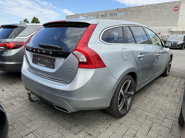 Volvo v60 2.4 d6 4wd plug-in hybrid 215 at,2013 - afbeelding 24 van  29