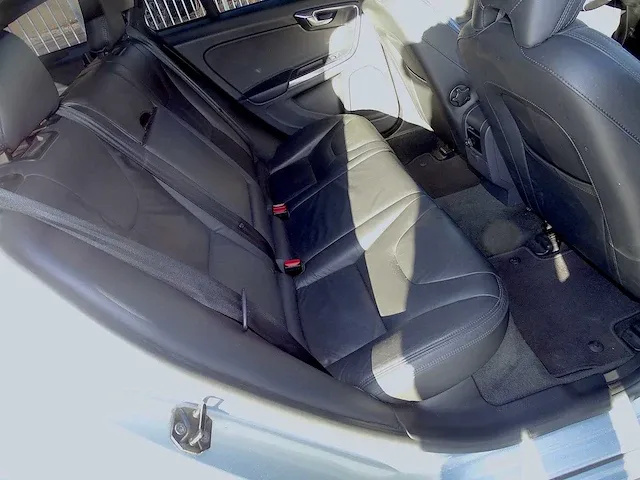 Volvo v60 d2 - afbeelding 16 van  51