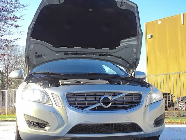 Volvo v60 d2 - afbeelding 39 van  51