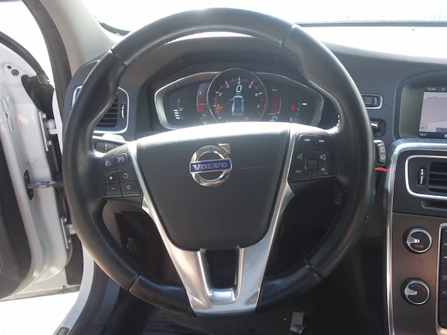 Volvo v60 - afbeelding 2 van  18