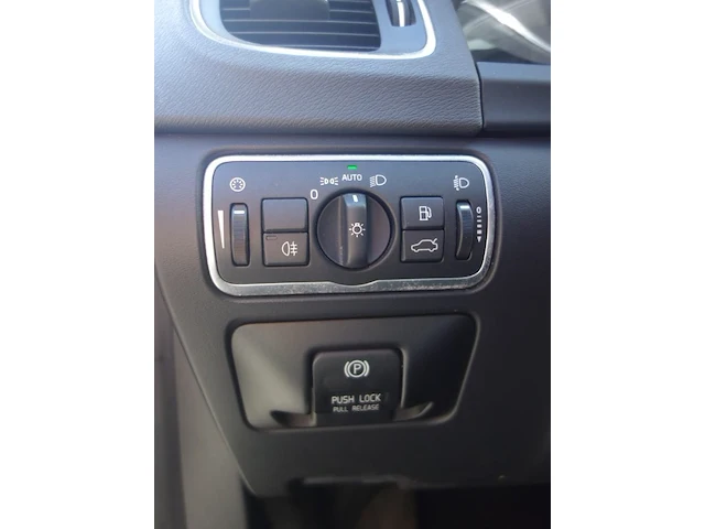 Volvo v60 - afbeelding 7 van  18