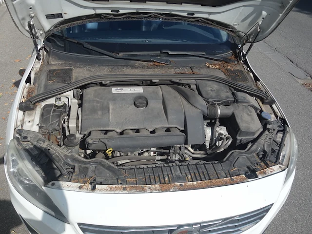 Volvo v60 - afbeelding 13 van  18