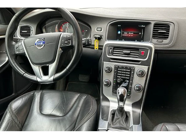 Volvo v60d3 - afbeelding 27 van  31