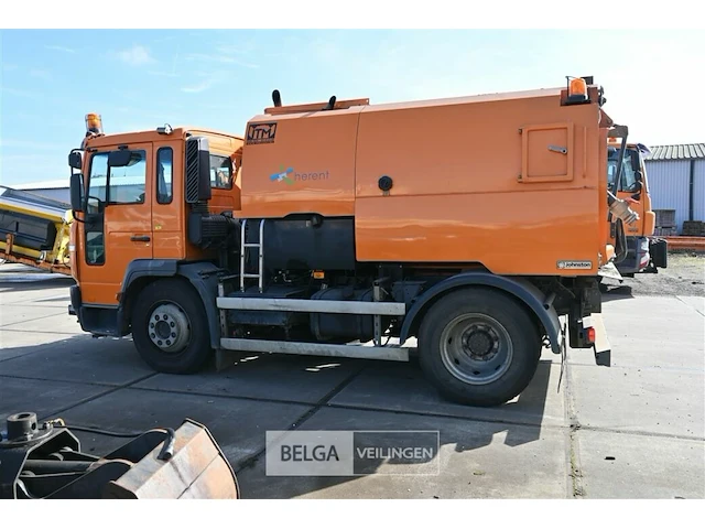 Volvo veegwagen - afbeelding 14 van  24