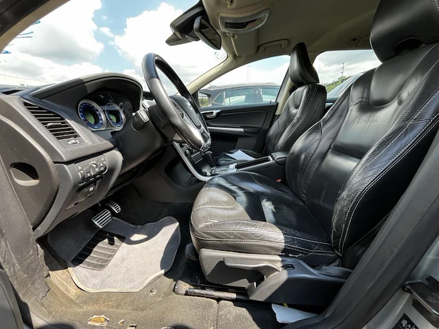 Volvo xc60 2.0 d3 r-design geartronic 163 at, 2011 - afbeelding 6 van  33