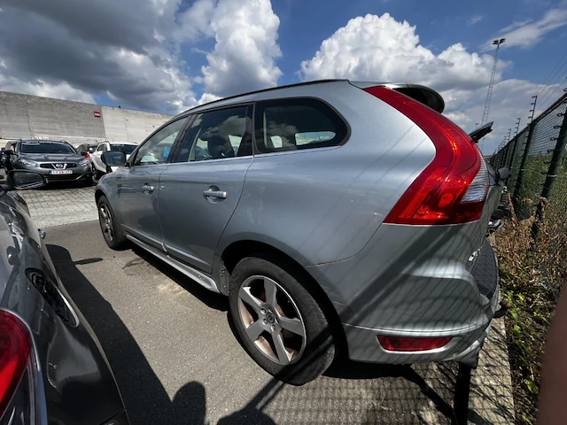 Volvo xc60 2.0 d3 r-design geartronic 163 at, 2011 - afbeelding 29 van  33