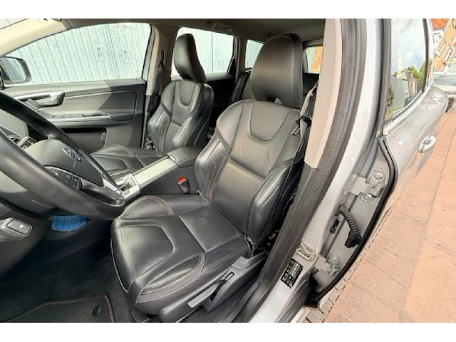 Volvo xc60 - afbeelding 8 van  24