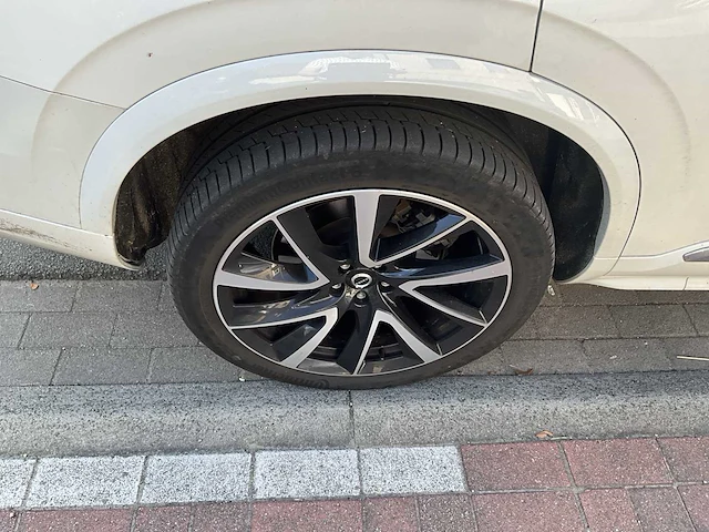Volvo xc90 t8 - 2021 - afbeelding 3 van  28