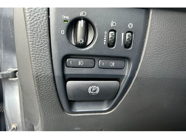 Volvo xc90d - afbeelding 2 van  28