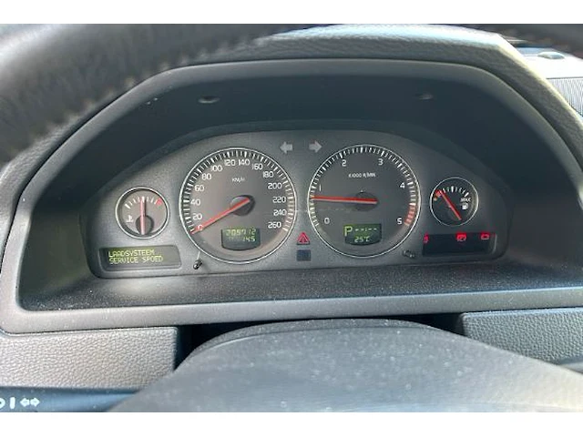 Volvo xc90d - afbeelding 24 van  28