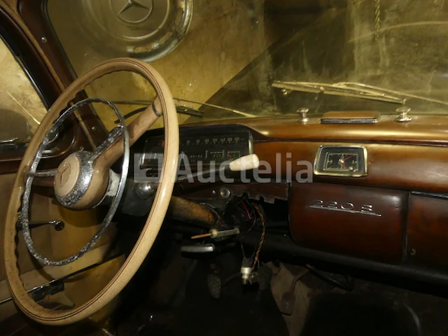 Voorouder mercedes-benz 220s poton - afbeelding 5 van  13