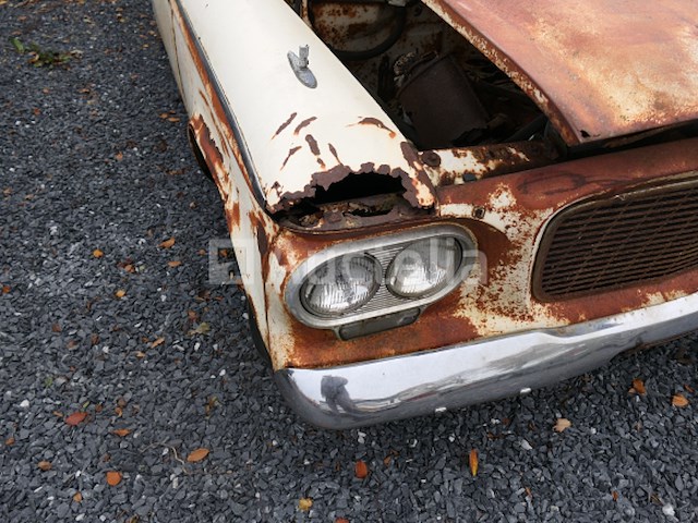 Voorouderauto om studebaker te herstellen - afbeelding 8 van  12