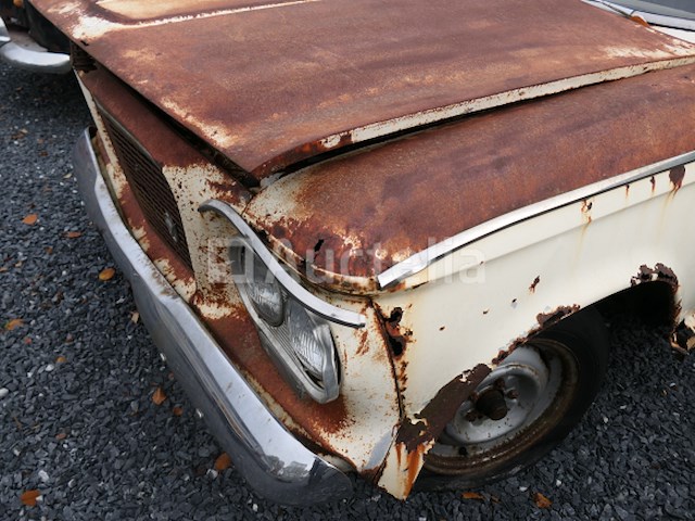 Voorouderauto om studebaker te herstellen - afbeelding 10 van  12