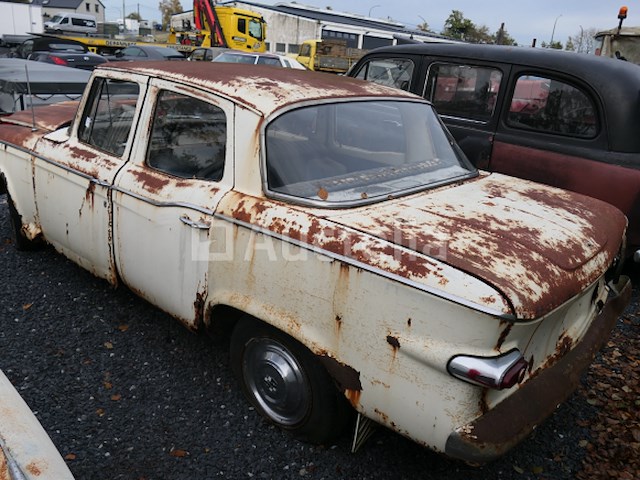 Voorouderauto om studebaker te herstellen - afbeelding 11 van  12