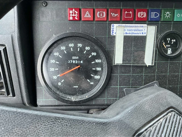 Voorouders stacaravan vrachtwagen - afbeelding 13 van  34
