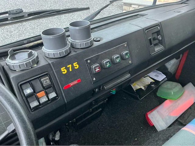 Voorouders stacaravan vrachtwagen - afbeelding 14 van  34