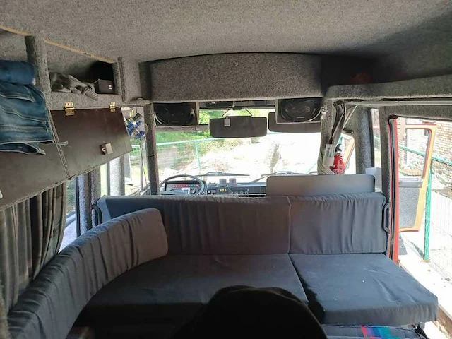 Voorouders stacaravan vrachtwagen - afbeelding 32 van  34