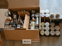 Voorraad interieur kaarsen - afbeelding 1 van  4