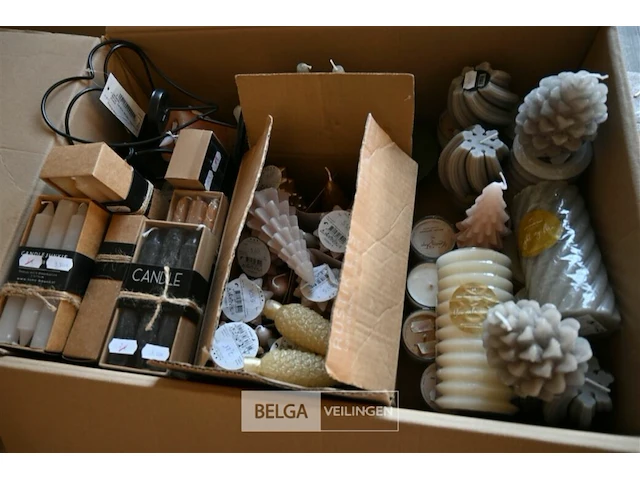 Voorraad interieur kaarsen - afbeelding 4 van  4