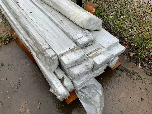 Voorraad kunststof pvc u-profielen 10/25/35/1mm 5000mm lengte ca 400stuks - afbeelding 4 van  9