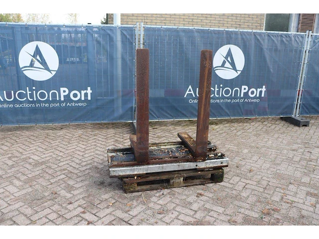 Vorkenbord 50d-cf-912b 2700kg 1989 - afbeelding 1 van  1