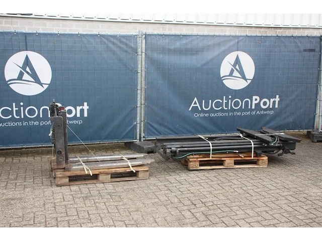 Vorkenbord en hefmast - afbeelding 1 van  1